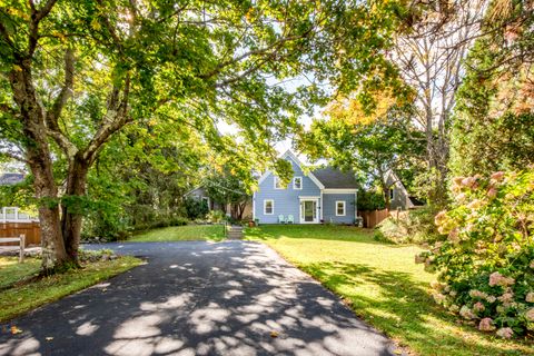 Photo of 6 Summer Street, Rockport, ME 04856 (MLS # 1651311)
