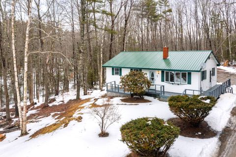 Photo of 16 Evergreen Estates Road, Nobleboro, ME 04555 (MLS # 1653738)