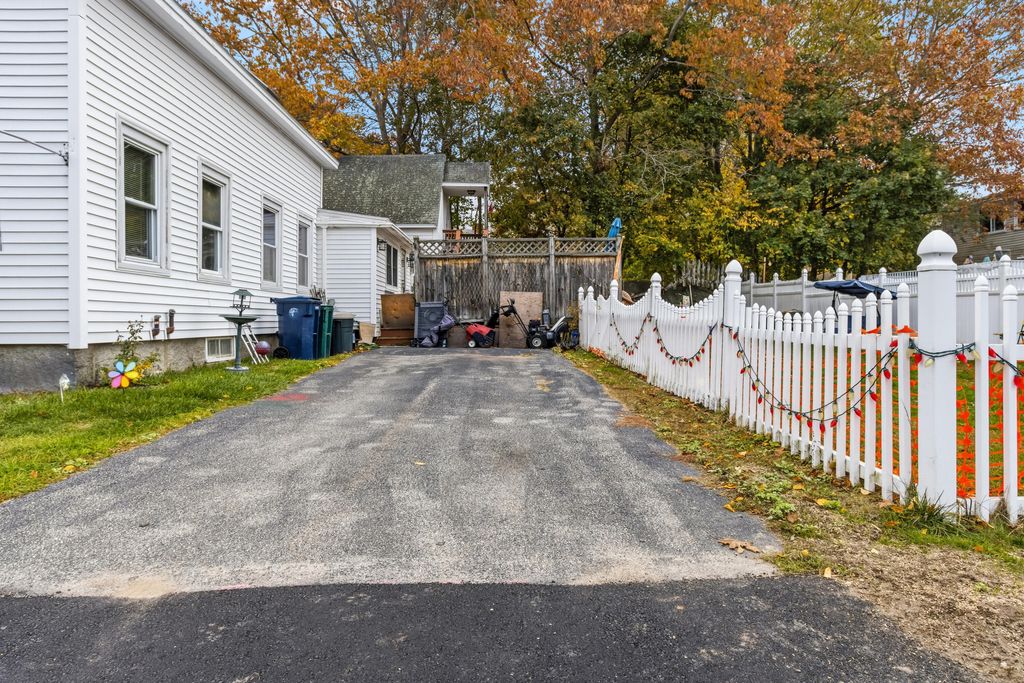 Photo of 155 Hill Street, Biddeford, ME 04005 (MLS # 1643039)