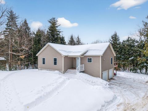 Photo of 19 Magnolia Drive, Gray, ME 04039 (MLS # 1651140)