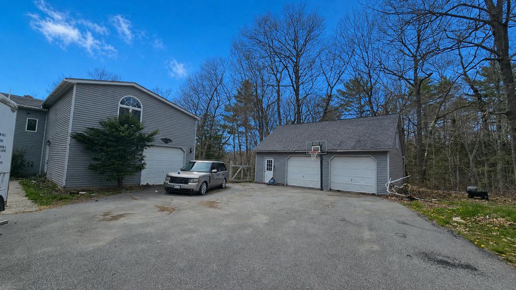 Photo of 202 Stream Road, Winterport, ME 04496 (MLS # 1661398)