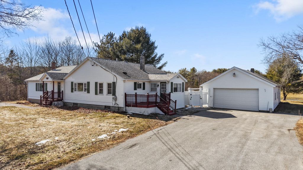 Photo of 210 Billings Road, Hermon, ME 04401 (MLS # 1655752)