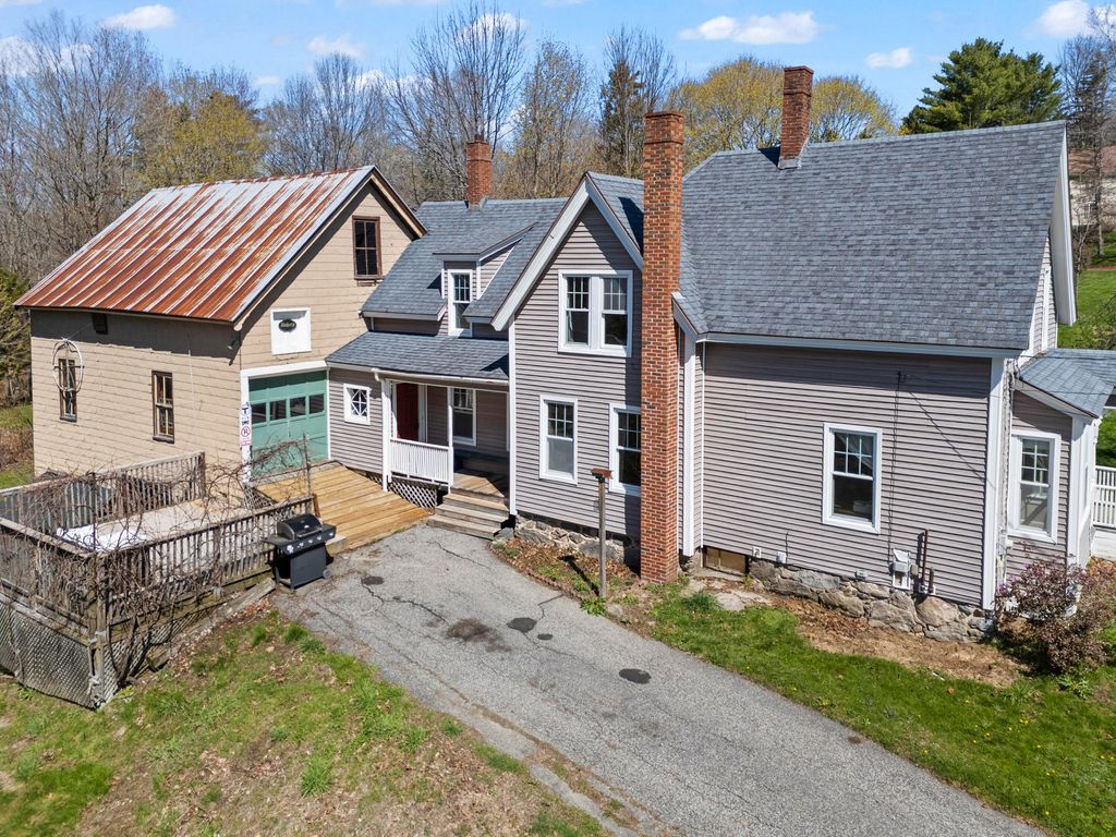 Photo of 194 Oak Hill Road, Auburn, ME 04210 (MLS # 1660441)