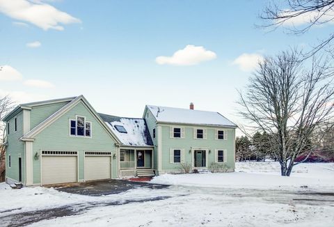 Photo of 487 Gray Road, North Yarmouth, ME 04097 (MLS # 1646455)