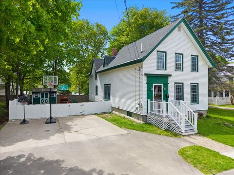 Photo of 33 Jefferson Street, Bangor, ME 04401 (MLS # 1663482)