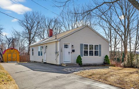 Photo of 180 Skillings Street, South Portland, ME 04106 (MLS # 1655311)