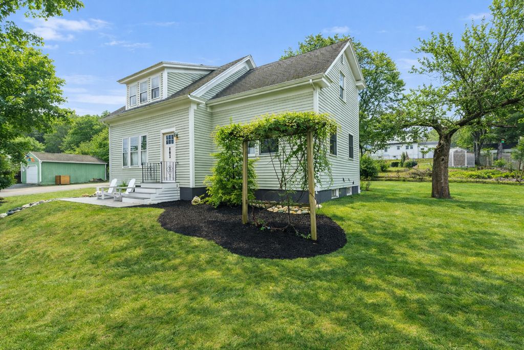 Photo of 802 Highland Avenue, South Portland, ME 04106 (MLS # 1659470)