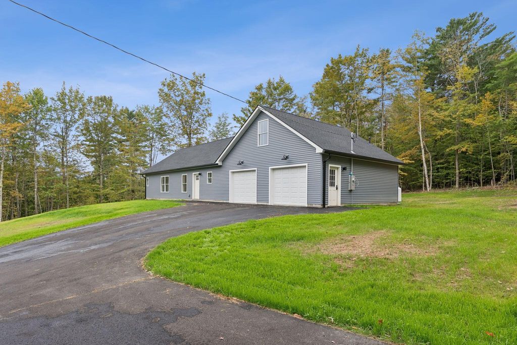 Photo of 3 Lindsay Way, Sidney, ME 04330 (MLS # 1641474)