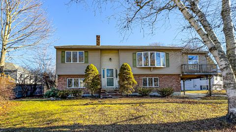 Photo of 10 Arlington Avenue, Westbrook, ME 04092 (MLS # 1647104)