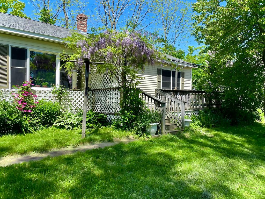 Photo of 595 High Street, Bath, ME 04530 (MLS # 1641430)