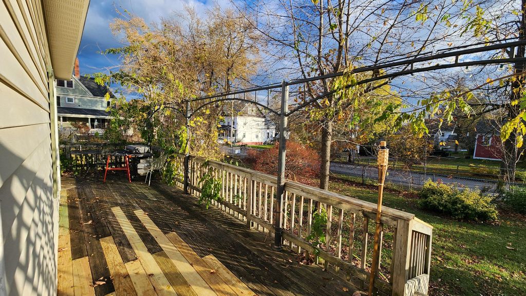 Photo of 595 High Street, Bath, ME 04530 (MLS # 1641430)