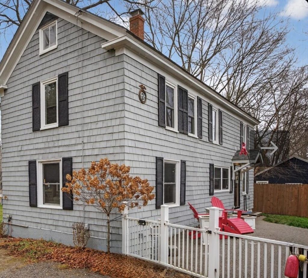 Photo of 2 Cross Street, Kennebunk, ME 04043 (MLS # 1644485)