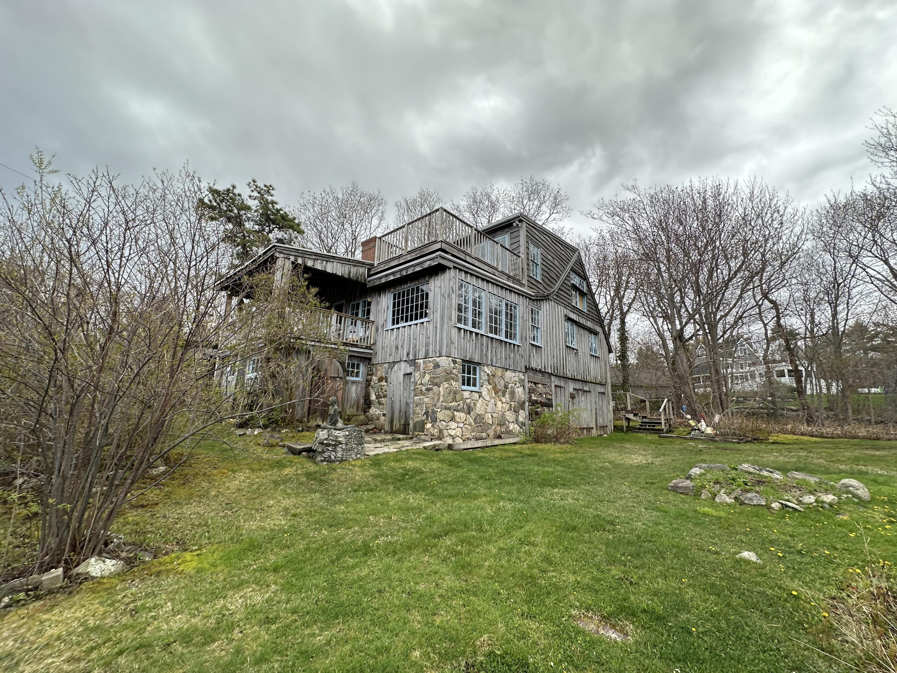 41 Circuit Road