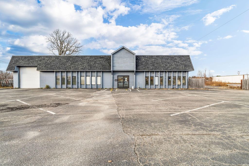 Photo of 1567 Hammond Street, Bangor, ME 04401 (MLS # 1645807)