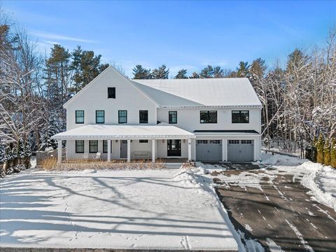 Photo of 58 Ocean Avenue, Scarborough, ME 04074 (MLS # 1650102)