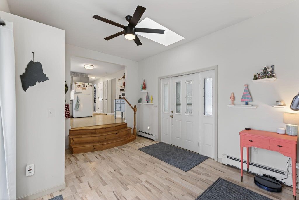 Photo of 1 Jeanne Drive, Topsham, ME 04086 (MLS # 1646794)