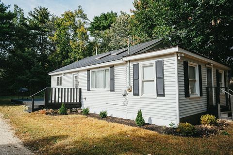 Photo of 162 Park Street, Orono, ME 04473 (MLS # 1653502)