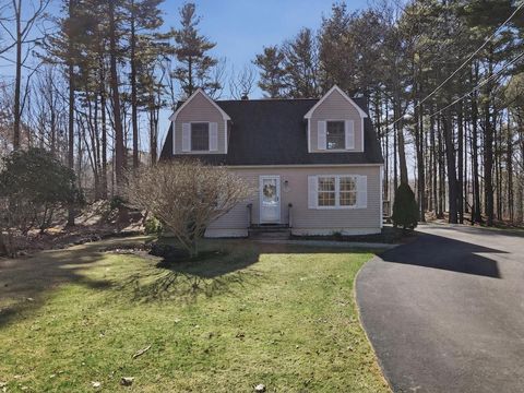 Photo of 14 Hill Creek Drive, Kittery, ME 03904 (MLS # 1657289)
