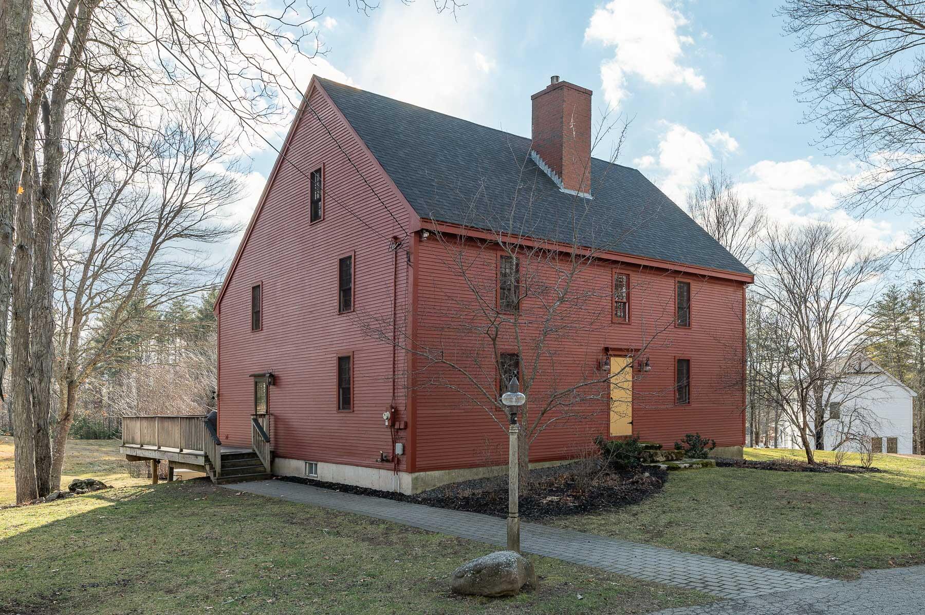 York, Maine 03909, United States, 3 Bedrooms Bedrooms, ,3 BathroomsBathrooms,Residential,Active,97053