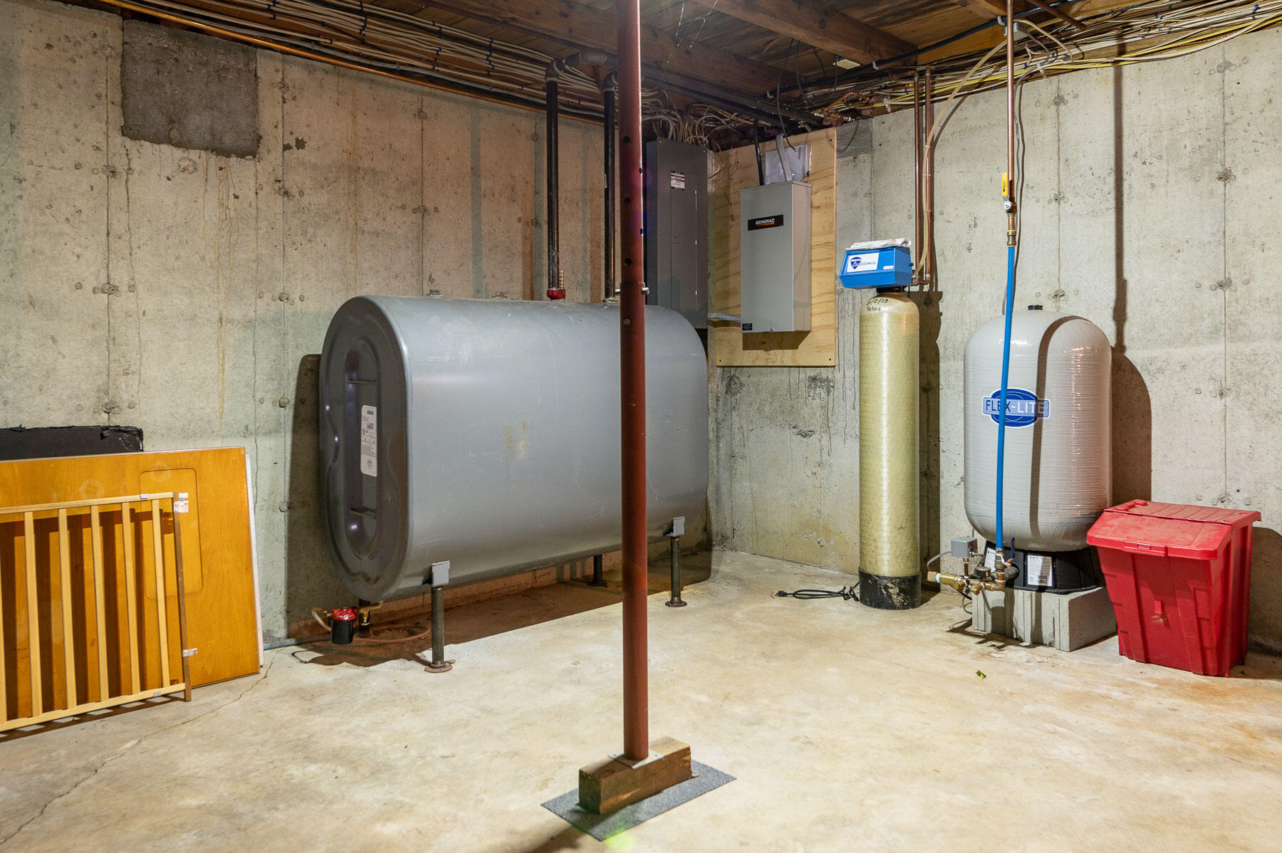 York, Maine 03909, United States, 3 Bedrooms Bedrooms, ,3 BathroomsBathrooms,Residential,Active,97053