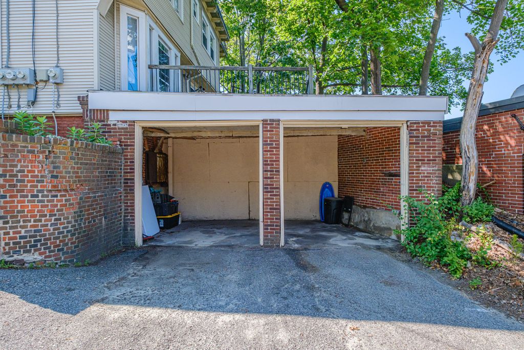 Photo of 3 Crescent Street, Portland, ME 04102 (MLS # 1654641)