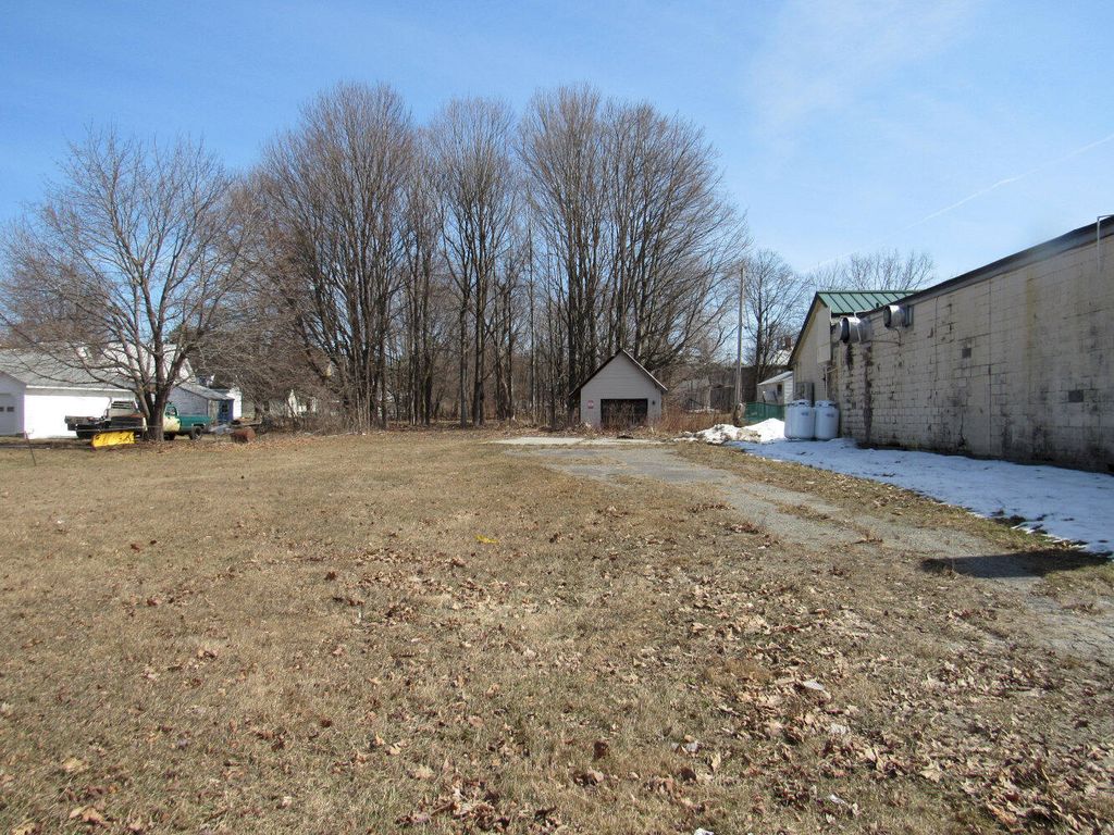 Photo of 19 Weston Avenue, Madison, ME 04950 (MLS # 1655999)