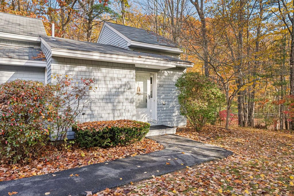 Photo of 135 Portland Avenue #203, Old Orchard Beach, ME 04064 (MLS # 1641751)