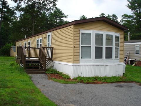 Photo of 8 Holiday Lane, Standish, ME 04084 (MLS # 1630394)
