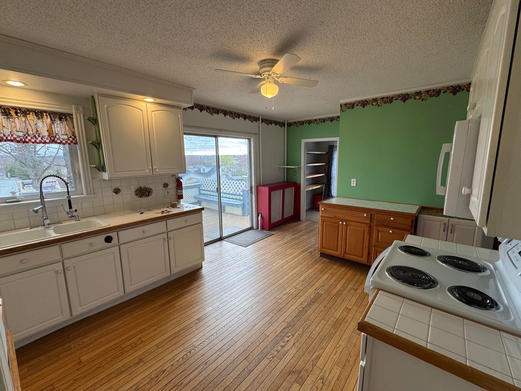 Photo of 326 South Avenue, Lewiston, ME 04240 (MLS # 1659803)