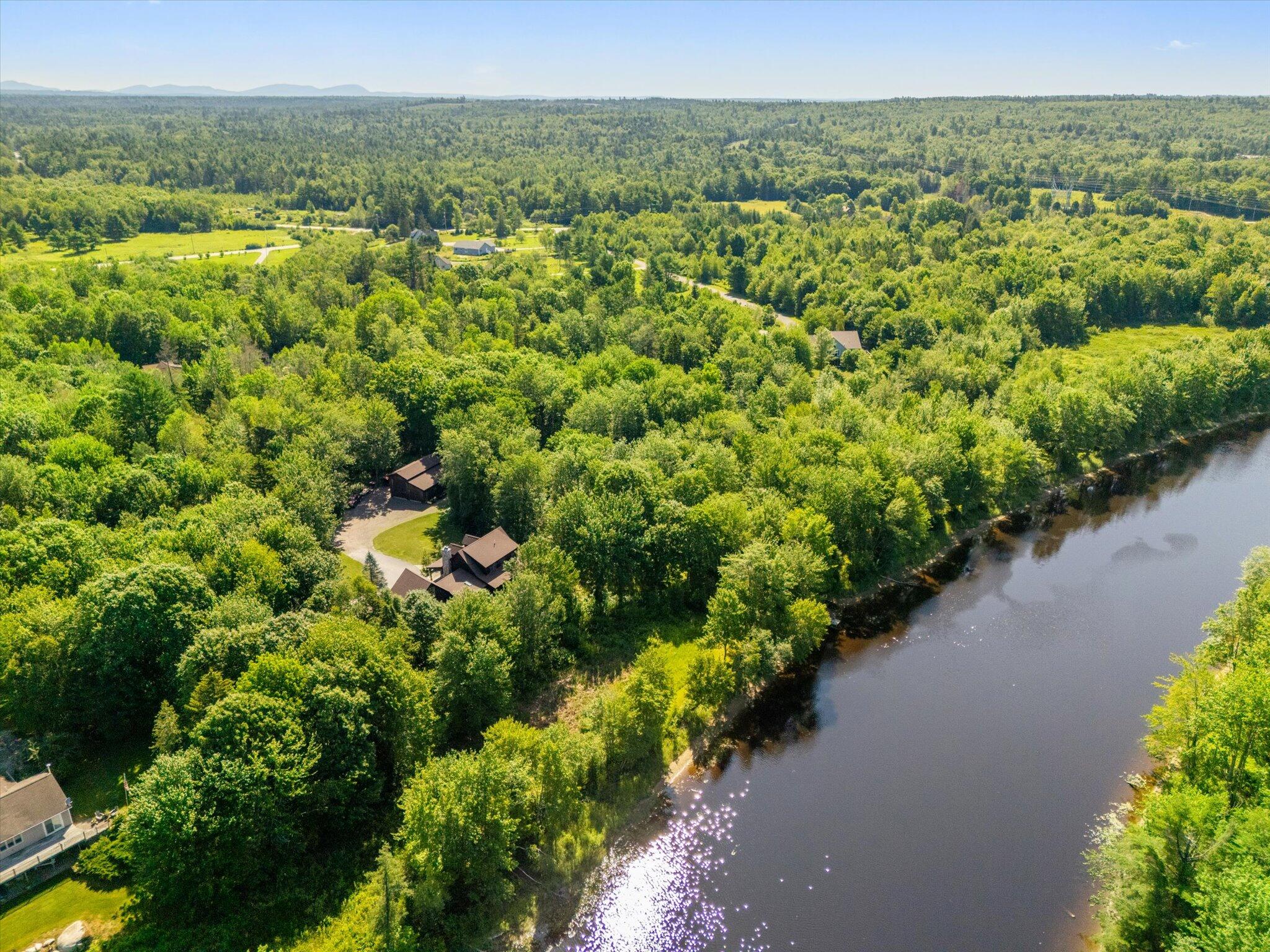 Ellsworth, Maine 04605, United States, 4 Bedrooms Bedrooms, ,3 BathroomsBathrooms,Residential,Active,175608