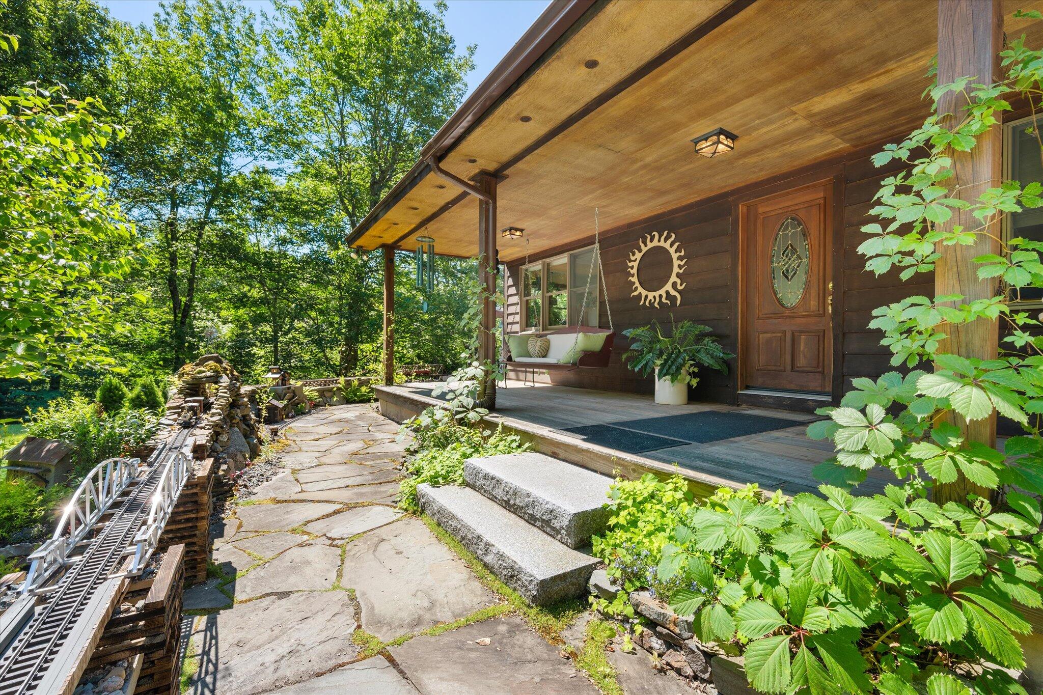 Ellsworth, Maine 04605, United States, 4 Bedrooms Bedrooms, ,3 BathroomsBathrooms,Residential,Active,175608