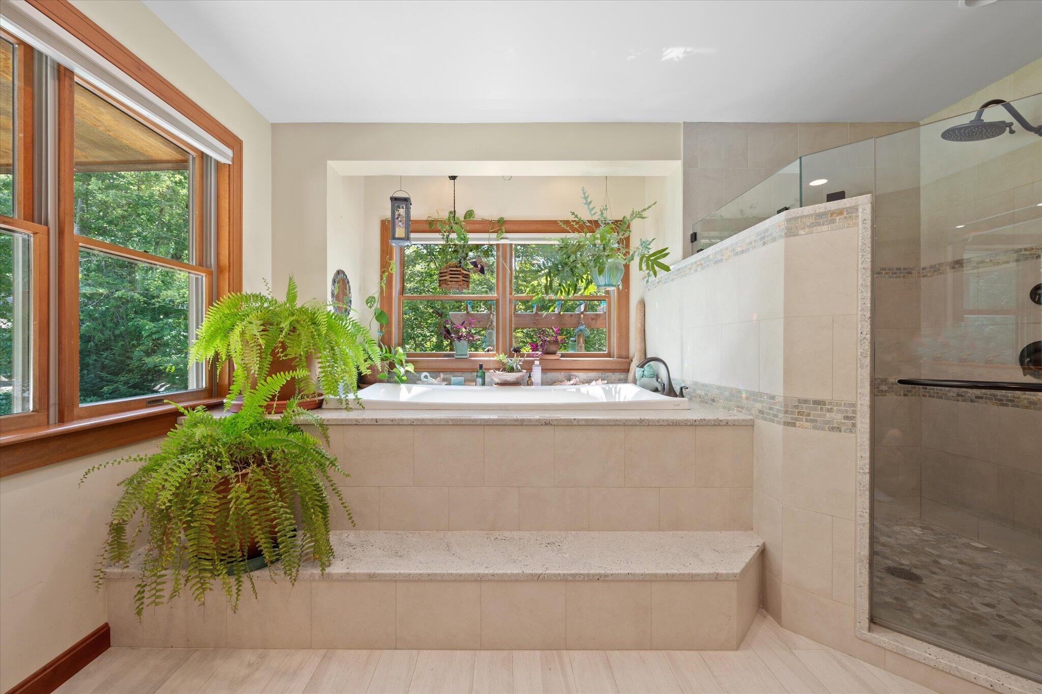 Ellsworth, Maine 04605, United States, 4 Bedrooms Bedrooms, ,3 BathroomsBathrooms,Residential,Active,175608