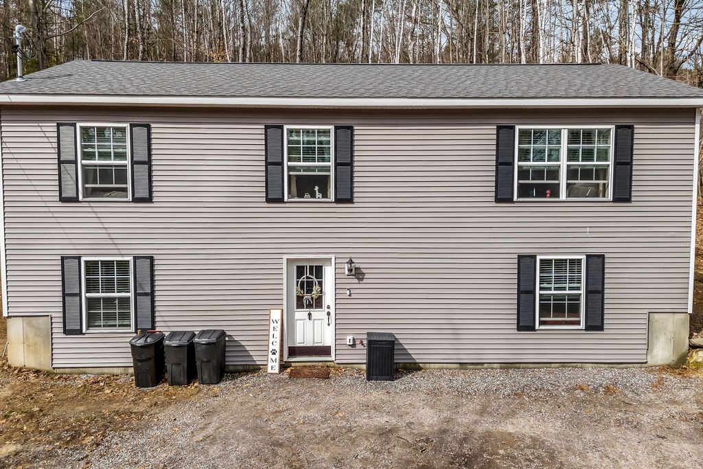 Photo of 16 Death Valley Road, Minot, ME 04258 (MLS # 1658281)