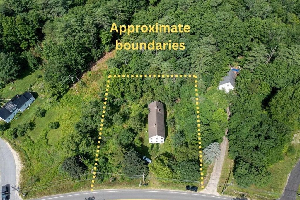 Photo of 62 N Main Street, Mechanic Falls, ME 04256 (MLS # 1654104)