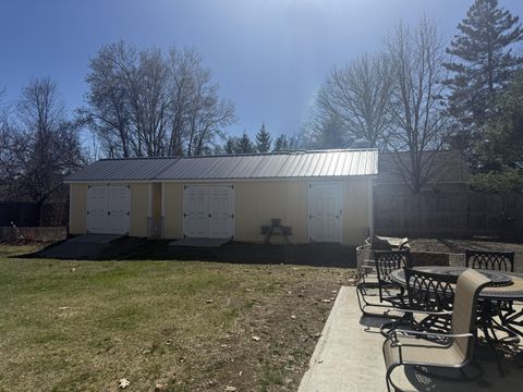 Photo of 39 E Leavitt Street, Skowhegan, ME 04976 (MLS # 1658819)