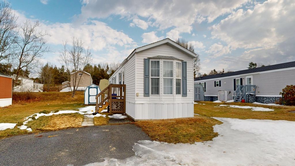 Photo of 10 Sarah Avenue, Lewiston, ME 04240 (MLS # 1654059)