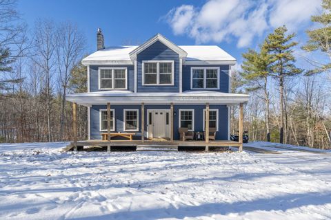 Photo of 1090 Middle Road, Waterboro, ME 04061 (MLS # 1646629)