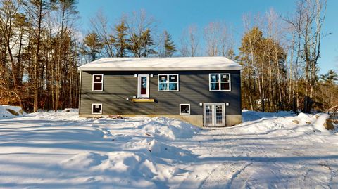 Photo of 33 Mallard Drive, Limerick, ME 04048 (MLS # 1646707)