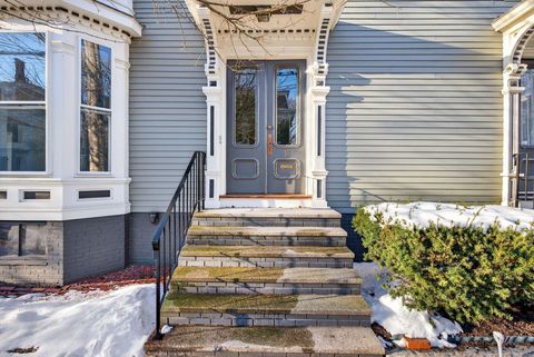 Photo of 31 Cushman Street #1, Portland, ME 04102 (MLS # 1646900)