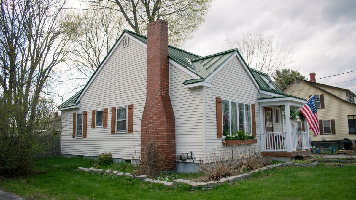 13 Colonial Street