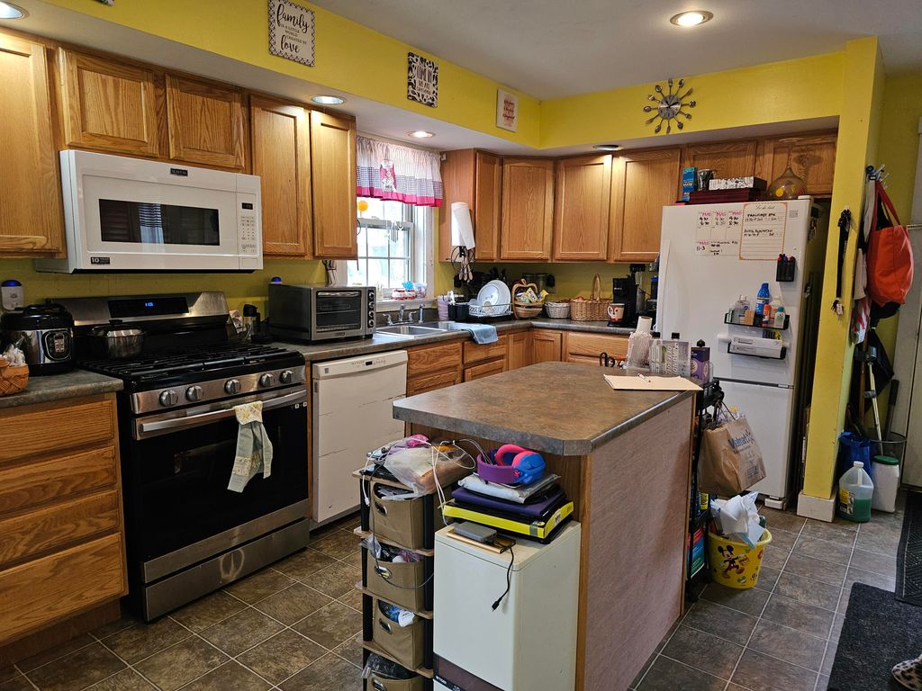 Photo of 39 Salinitas Drive, Norway, ME 04268 (MLS # 1660069)