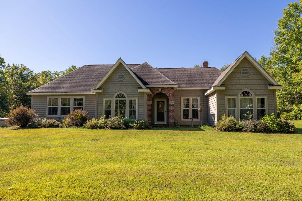 Photo of 36 Mountain View Lane, Readfield, ME 04355 (MLS # 1636320)