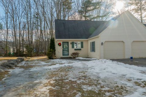 Photo of 10 Chickadee Lane #10, Kennebunk, ME 04043 (MLS # 1649954)