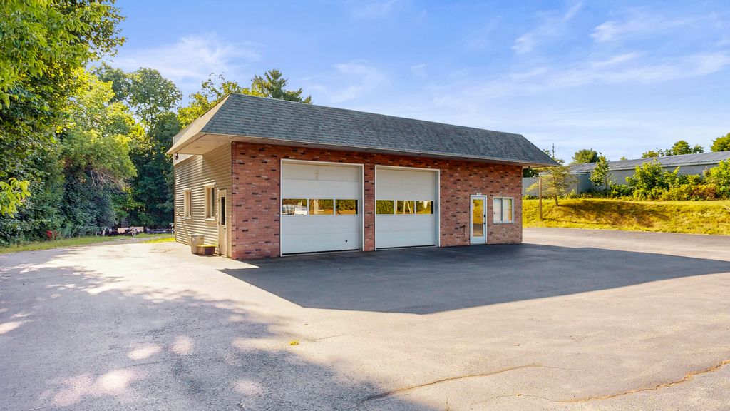 Photo of 1085 Main Street, Lewiston, ME 04240 (MLS # 1631298)