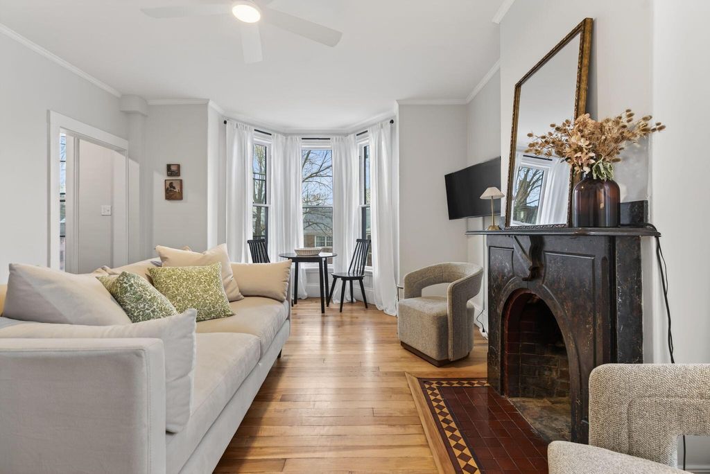 Photo of 138 Pine Street #3, Portland, ME 04102 (MLS # 1657058)