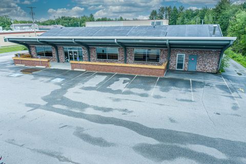 Photo of 1110 Minot Avenue, Auburn, ME 04210 (MLS # 1655891)