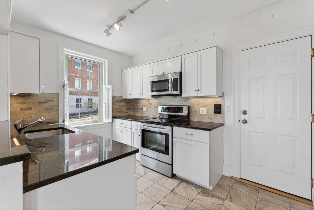 Photo of 290 Baxter Boulevard #A1, Portland, ME 04101 (MLS # 1656216)