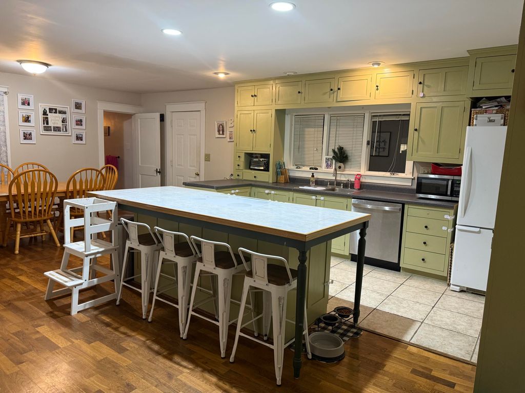 Photo of 22 Central Avenue, Waterville, ME 04901 (MLS # 1649271)