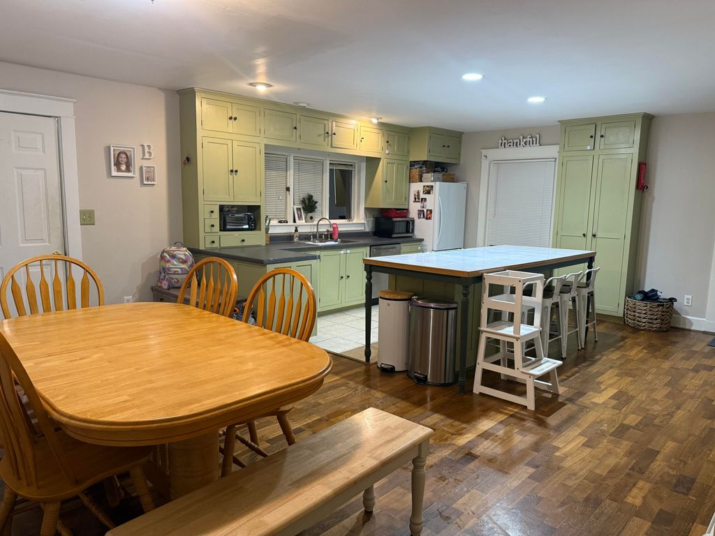 Photo of 22 Central Avenue, Waterville, ME 04901 (MLS # 1649271)