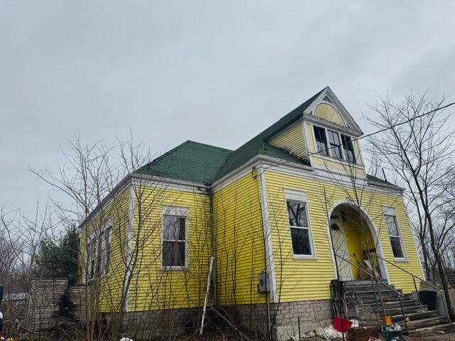 90 N Main Street